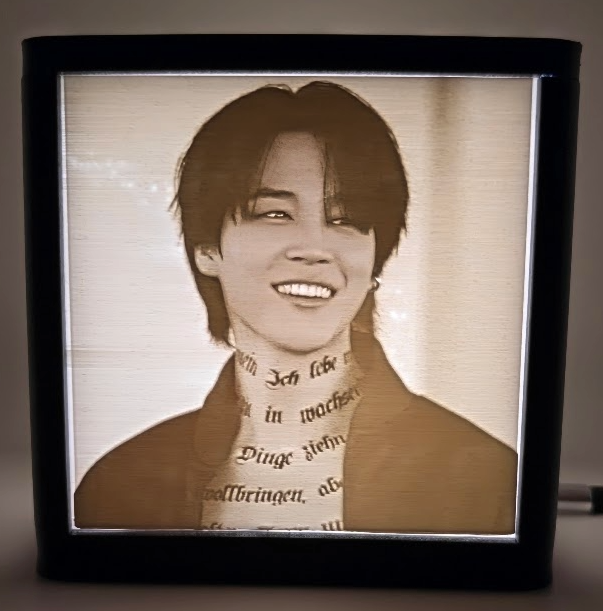 3D Print Lithophane Lightbox: Jimin