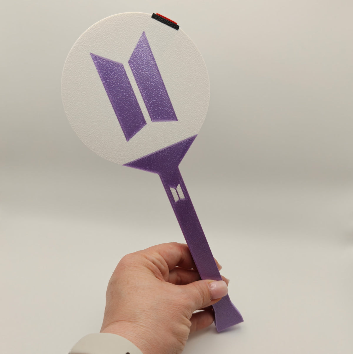 K-pop Inspired 'Tap to Pay' Wand